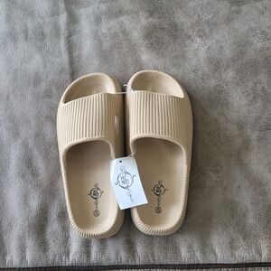 Sole Mates Spongy Nude Slides
